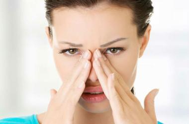 Что делать, когда болит пазуха носа под глазом